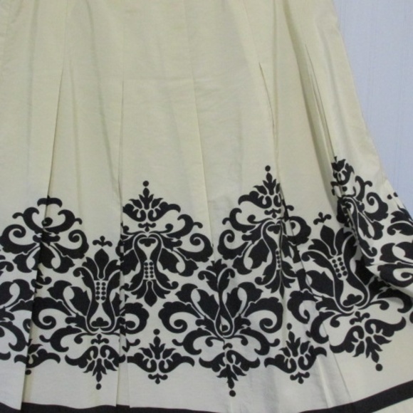 Haley & Kate Cotton Silk Blend Pleated Skirt, Size 12 - Picture 4 of 4